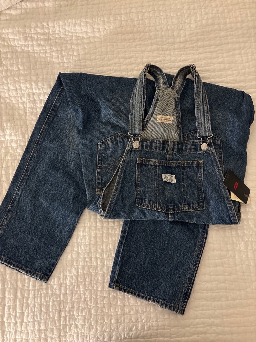 NWT Levi’s wide leg overalls